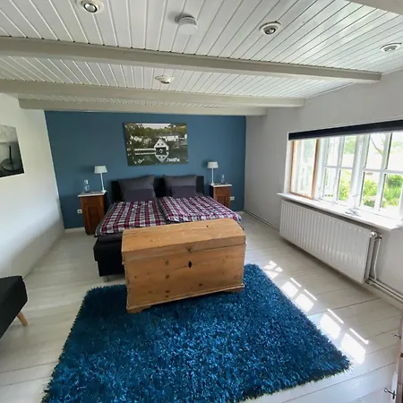 Chestnut Apartment